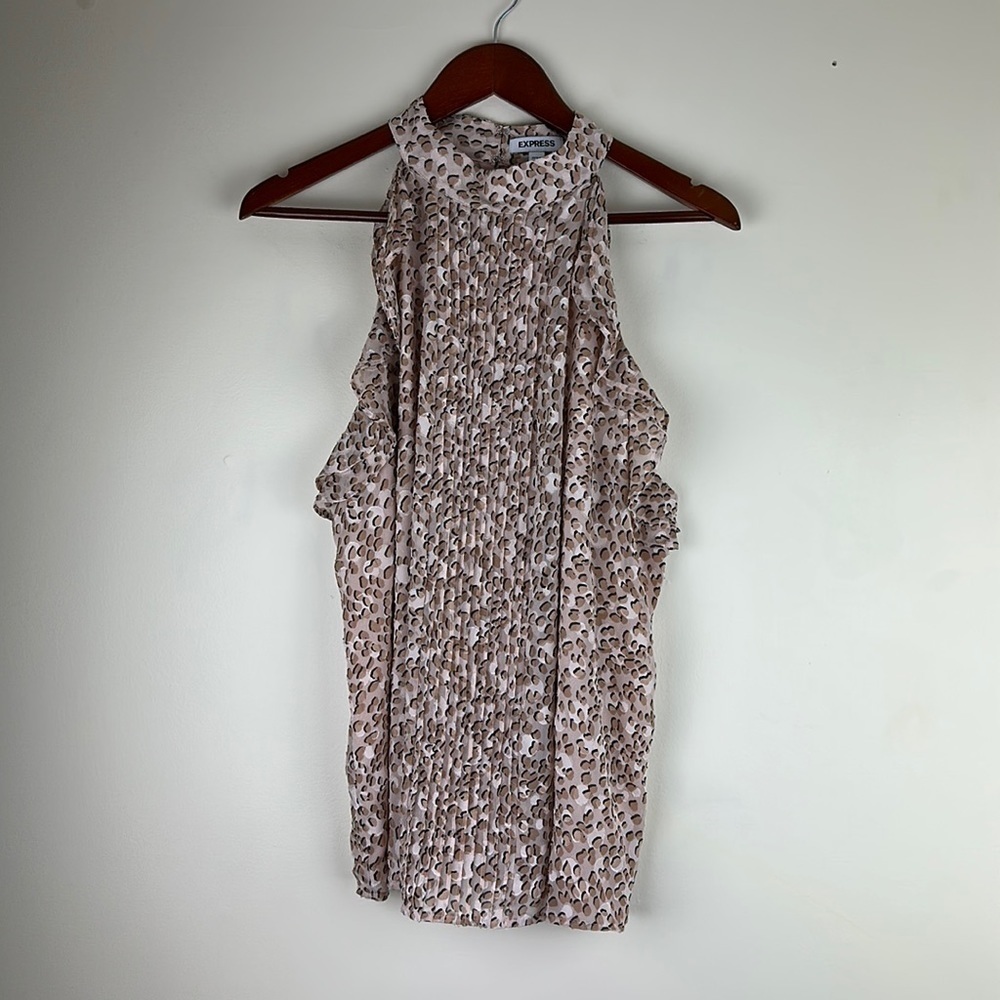 Express Woman’s XL Blouse High Neck Sleeveless Ruffles Lined Neutrals
